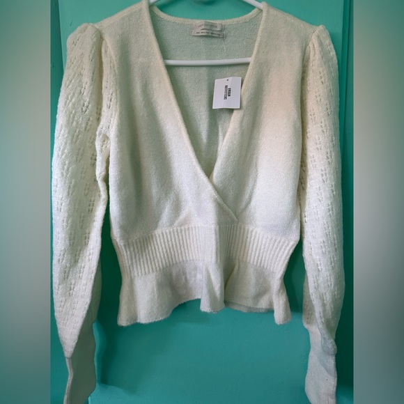 Ivory Blouse - Picture 3 of 6